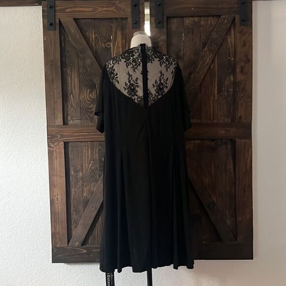 NWT Scarlet Darkness  Gothic Flutter Sleeve Lace Neck A-Line Dress Sz-24W - Picture 9 of 15